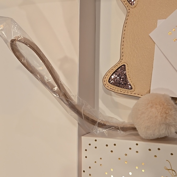 LAUREN CONRAD CAT WRISTLET/ CHANGE PURSE. - Picture 7 of 8